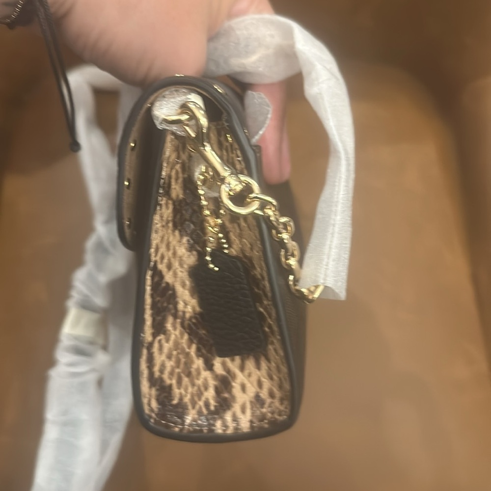 Coach Black and Tan Crossbody Bag with Minimalist Elegance - Picture 2 of 4